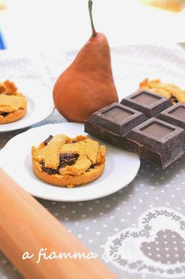 Crostatine pere e cioccolato fondente