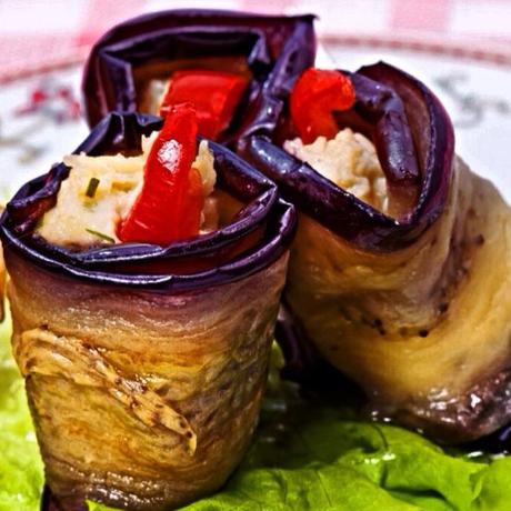 Involtini di melanzane dell'Est - East Style Eggplant Rolls