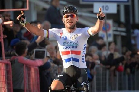 Cavendish costretto a rinunciare alla Gand-Wevelgem