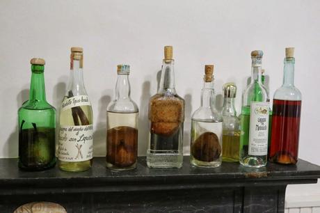 due pere in bottiglia, all'Hotel Alpi di Pamparato