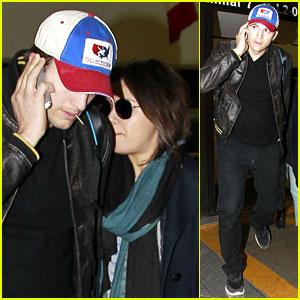 Mila Kunis e Ashton Kutcher arrivano a casa da Quick Iowa viaggio