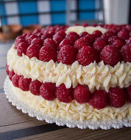 torta lamponi e cioccolato bianco