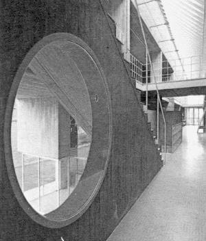 N O V A R A   -   Fucina creativa  d'architettura contemporanea (di  Eliana Frontini, con prefazione e postfazione di  Enrico Mercatali)