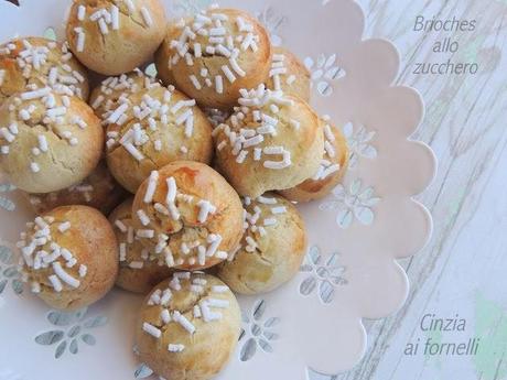 Brioches allo zucchero