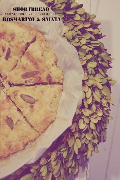 Un' attimo di felicità .. { Ghirlanda di Shortbread Rosmarino, Salvia & Pistacchi }- shabby&countrylife.blogspot.it