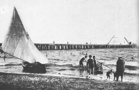 Forte dei Marmi - Una vecchia foto del pontile - Foto tratta da 