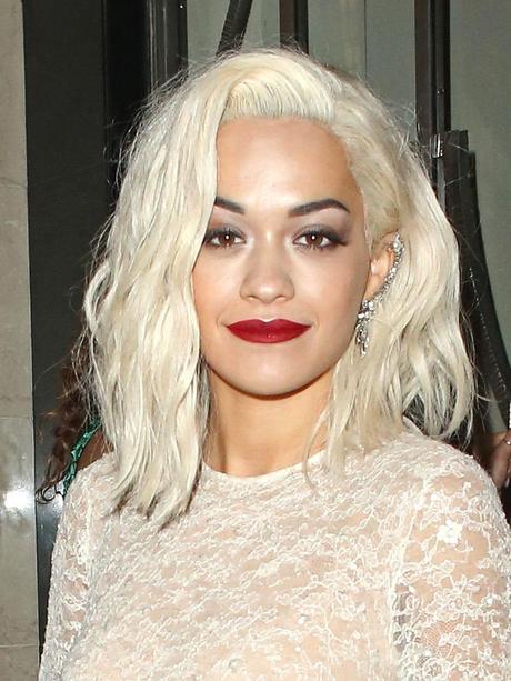 aa Rita-Ora-et-ses-nouveaux-cheveux-blond-platine