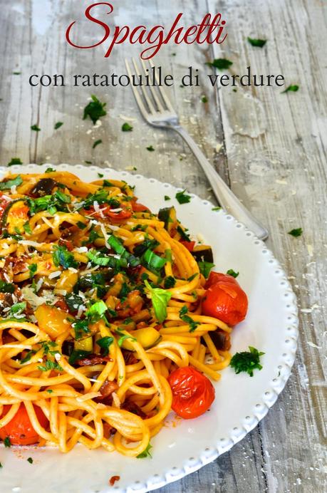 Spaghetti con ratatouille di verdure