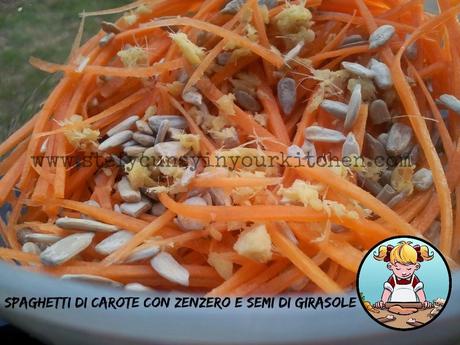 Spaghetti di carote con zenzero e semi