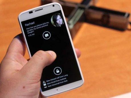 motorola-moto-x-peek-at-notifications