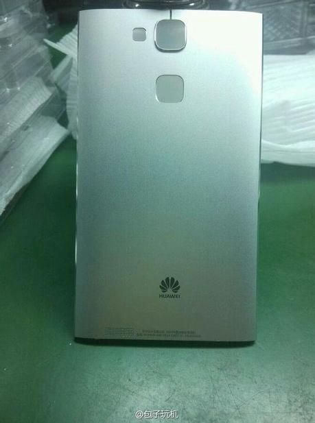 huawei metal Huawei: foto inedita mostra un inedito device body All Metal smartphone  huawei ascend P7 huawei all metal huawei 