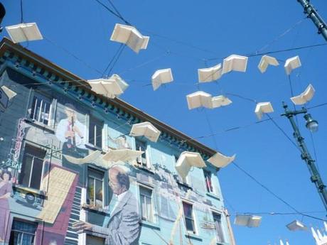 Flying Books murales san francisco