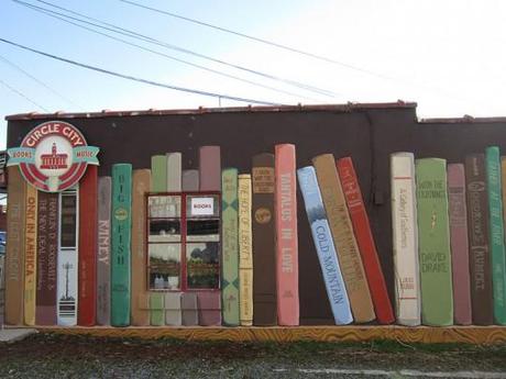 circle-city-books-and-music-pittsboro