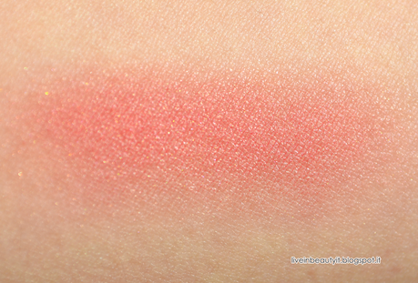 Clarins, Multi-Blush Fard in Crema - Review and swatches