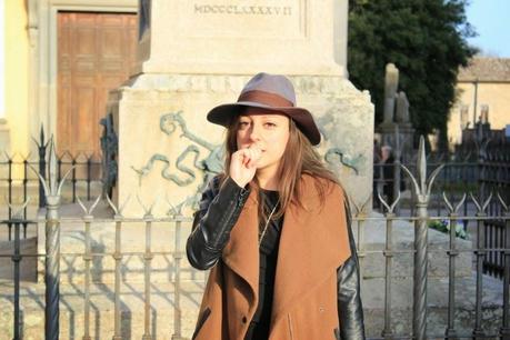 Farfalle e un cappello per compagni - OUT-FIT