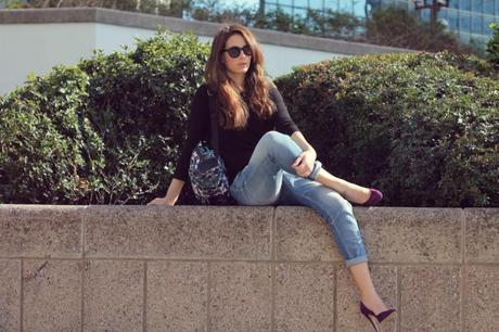 OOTD_barbara valentina grimaldi_lovehandmade_italian fashion blog_boyfriend jeans meltinpot_casadei purple shoes_leather shades_animalier kipling backpack_zara black sweater_ring party accessorize_knuckle ring