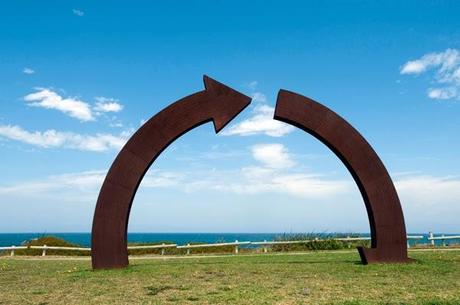 Sculpture by the sea