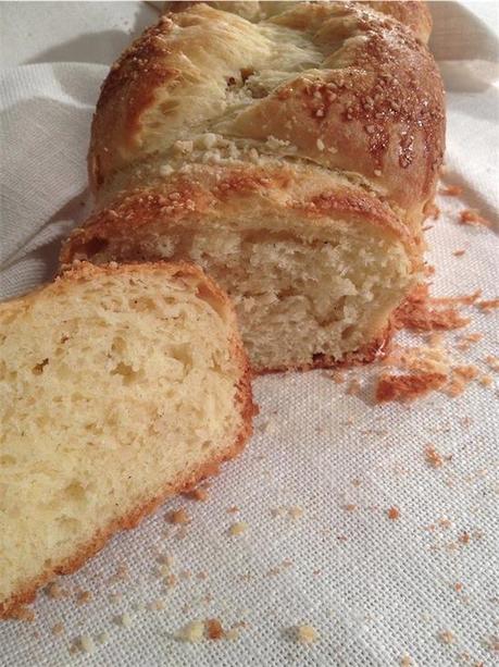 Brioche di Felder alle mandorle e cardamomo