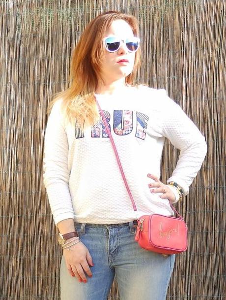 fashion blog, fashion blogger, purses in the kitchen, outfit post, felpa con scritta, stradivarius, zara, Excape, occhiali da sole camo, mini bag, orologio Millelire, Millelire, Forever 21, Levis, boyfriend jeans, 