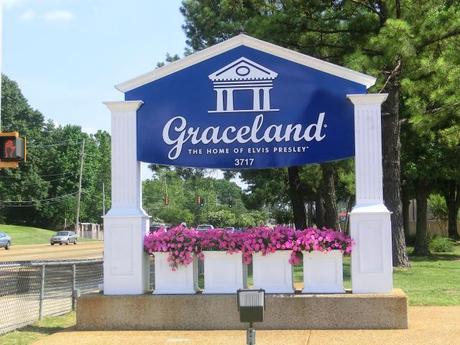 Travel Tips #1 Welcome to Graceland !