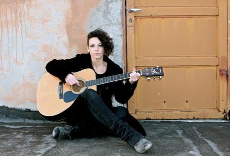 Meno di Zero, il nuovo ep di Alice Clarini dal vivo all'Asino che Vola