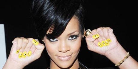 Rihanna-Nail-Designs