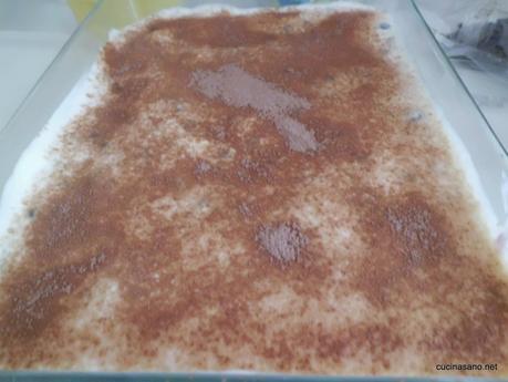 Tiramisù per i bambini: al cioccolato senza uova e senza mascarpone