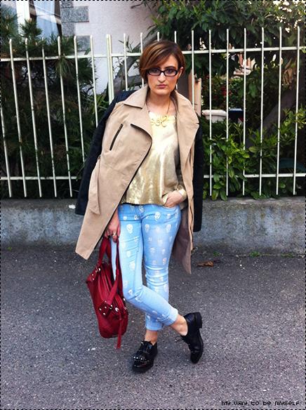 #ootd: 1st Class Fashion golden sweatshirt (Oro e Oxford shoes per una giornata di impegni)