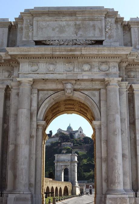 Arco di Traiano