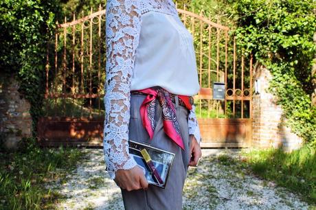 Outfit: Top crochet e harem pant grigi