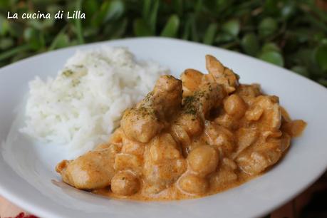 Secondi: Curry di pollo e ceci