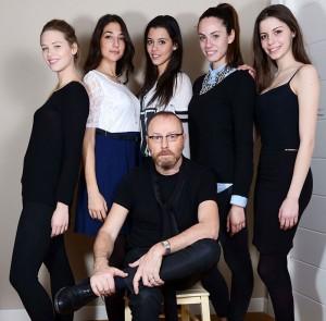 Nino Lettieri con il gruppo di Miss Italia