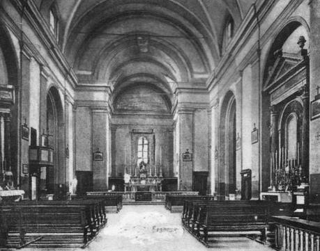 Viareggio - Interno della chiesa di S.Antonio prima della distruzione dei bombardamenti  della seconda guerra mondiale - Foto tratta da Viareggio Ieri - N.20- luglio 1991
