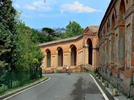 In giro per Bologna: Il Santuario di San Luca.