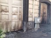 Torre Annunziata, incendiato l’ingresso comune….