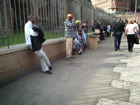 Domenica al Colosseo. Qualche foto giusto per non dimenticare di quale sia la situazione