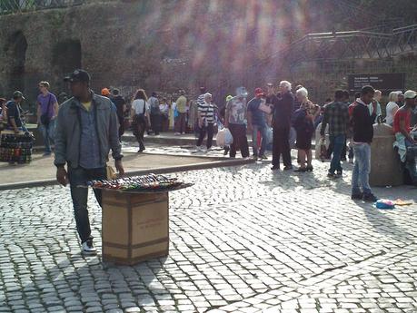 Domenica al Colosseo. Qualche foto giusto per non dimenticare di quale sia la situazione