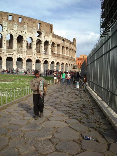 Domenica al Colosseo. Qualche foto giusto per non dimenticare di quale sia la situazione