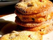 Biscotti speziati all' ACQUA ROSE uvetta