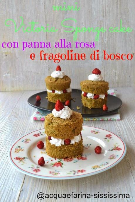 mini Victoria Sponge Cake al thè macha con fragoline di bosco