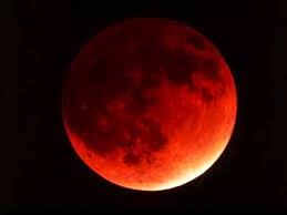 LA LUNA ROSSO SANGUE