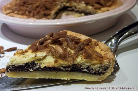 Crostata di pinoli senza glutine con crema al cioccolato