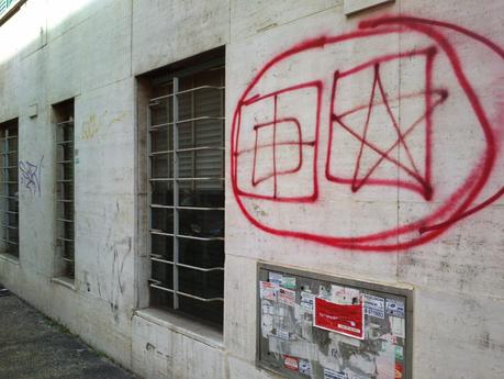 Appio Latino. Tantissime foto da un quartiere che versa in condizioni abominevoli