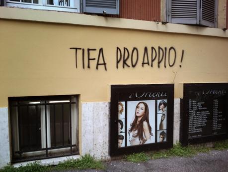 Appio Latino. Tantissime foto da un quartiere che versa in condizioni abominevoli