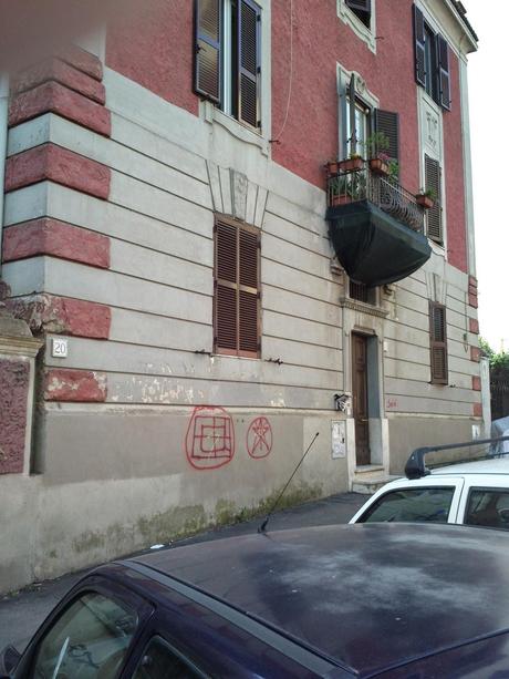 Appio Latino. Tantissime foto da un quartiere che versa in condizioni abominevoli