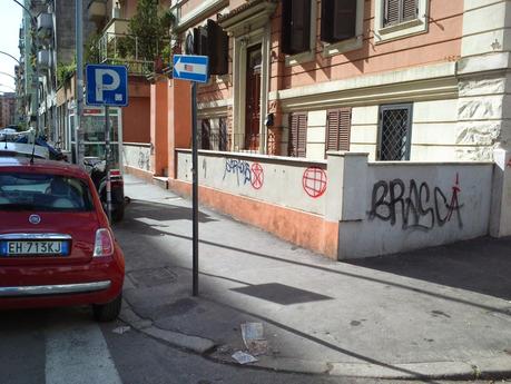 Appio Latino. Tantissime foto da un quartiere che versa in condizioni abominevoli