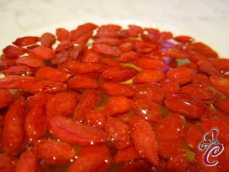 Tortine alla crema di limoni e bacche di Goji: l'emblema della vita in mezz'ora di cottura