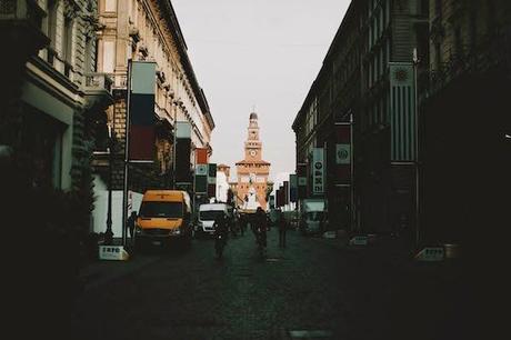 Milano : tra sogni e pensieri .