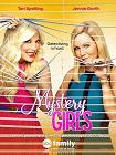 Poster “Mystery Girls”: Jennie Garth e Tori Spelling diventano detective