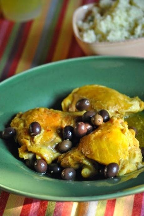 Tajine di pollo con zenzero, zafferano e olive nere